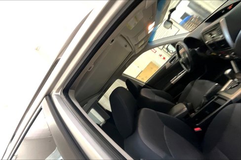 Used 2010 Subaru Forester 2.5X Premium image 19