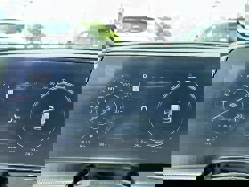 Used 2025 Kia Sportage SX image 21