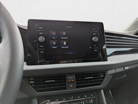 New 2025 Volkswagen Jetta SE image 14