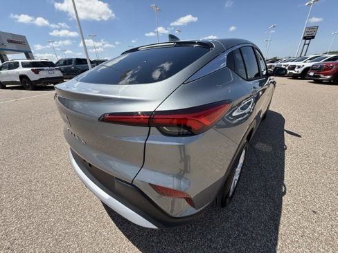 New 2025 Buick Envista Preferred image 13