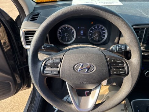 Used 2021 Hyundai Venue SE image 21