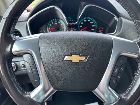 Used 2015 Chevrolet Traverse LT image 12