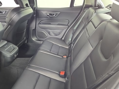Certified 2025 Volvo S60 B5 Core image 13