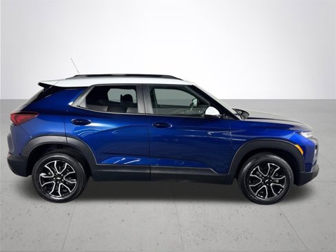 Used 2022 Chevrolet TrailBlazer ACTIV w/ Technology Package image 5
