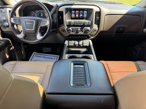 Used 2018 GMC Sierra 2500 Denali w/ Duramax Plus Package image 3