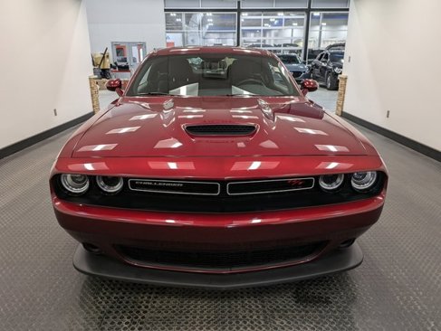 Used 2023 Dodge Challenger R/T image 2
