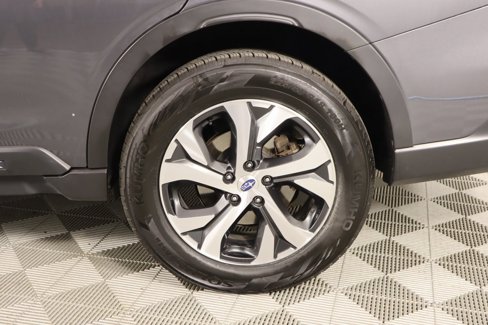 Used 2022 Subaru Outback Limited image 18