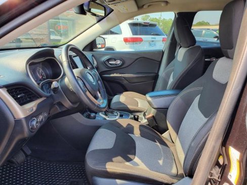 Used 2014 Jeep Cherokee Latitude w/ Comfort/Convenience Group image 5