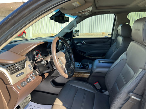 Used 2015 GMC Yukon Denali w/ Premium Package image 17