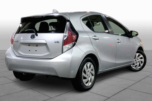 Used 2015 Toyota Prius C One image 12
