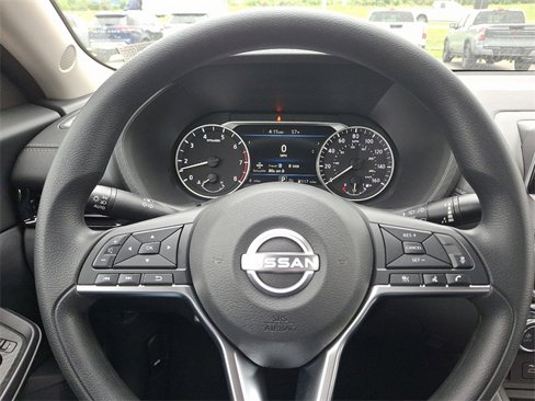 New 2025 Nissan Sentra SV image 13