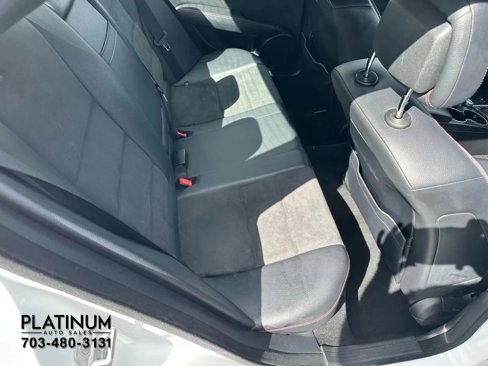 Used 2014 Mercedes-Benz C 250 Sedan image 16