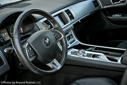 Used 2015 Jaguar XF Sport image 31