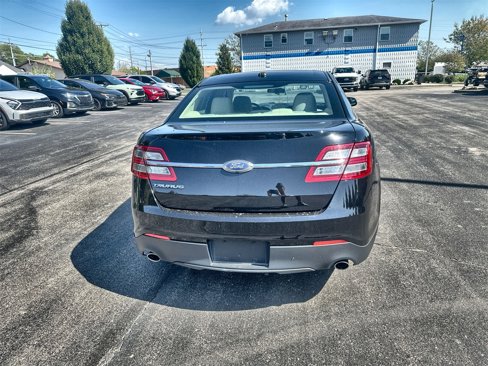 Used 2017 Ford Taurus SE image 7
