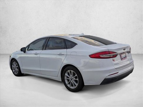 Used 2020 Ford Fusion SE image 7