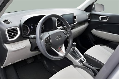 Used 2022 Hyundai Venue SEL image 19