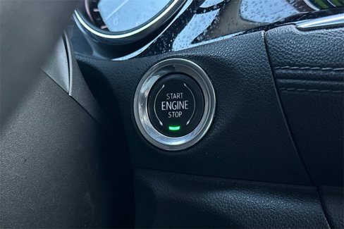 Used 2021 Buick Encore GX Essence w/ Advanced Technology Package image 28