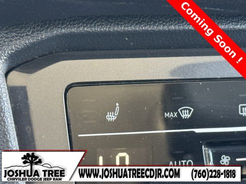 Used 2022 Volkswagen Tiguan SE image 27
