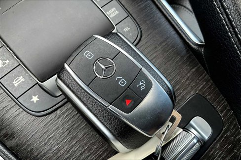 Used 2021 Mercedes-Benz GLS 450 4MATIC image 14