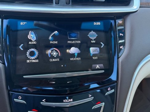 Used 2017 Cadillac XTS Premium Luxury image 14