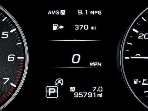 Used 2023 Subaru Outback Premium image 9
