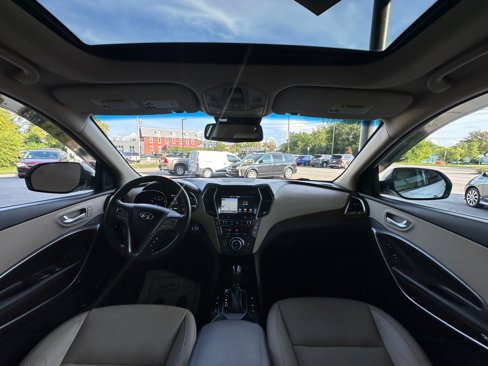 Used 2017 Hyundai Santa Fe Limited image 22