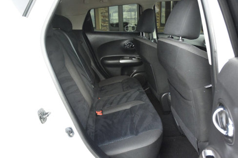 Used 2014 Nissan Juke SV image 32