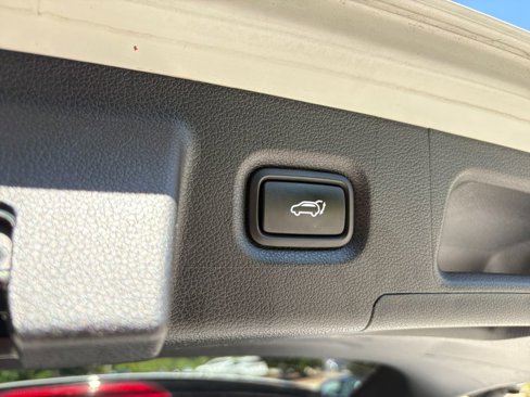 Used 2023 Hyundai Santa Fe SEL image 8