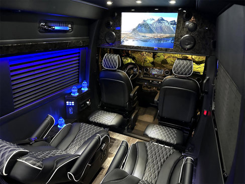 Used 2024 Mercedes-Benz Sprinter 3500 image 24