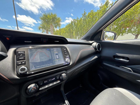 Used 2022 Nissan Kicks SR w/ Premium Package image 18