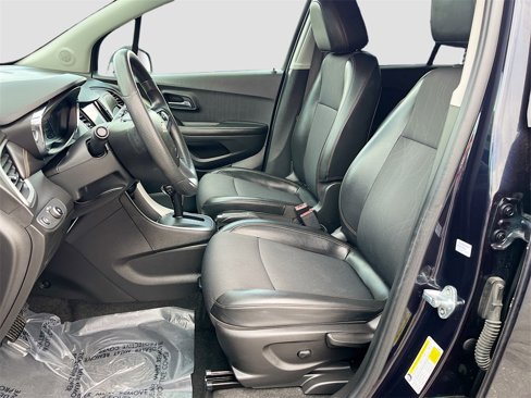Used 2021 Chevrolet Trax LT image 19