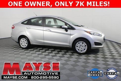 Used 2015 Ford Fiesta S image 1
