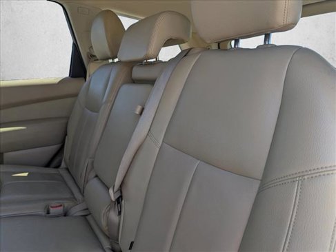 Used 2015 Nissan Pathfinder SV image 24