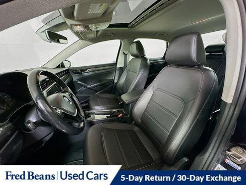 Used 2020 Volkswagen Passat 2.0T R-Line image 22