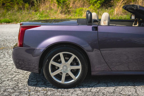 Used 2004 Cadillac XLR image 79