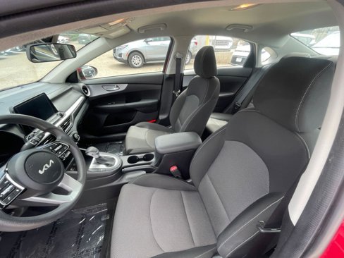 Used 2024 Kia Forte LXS image 28