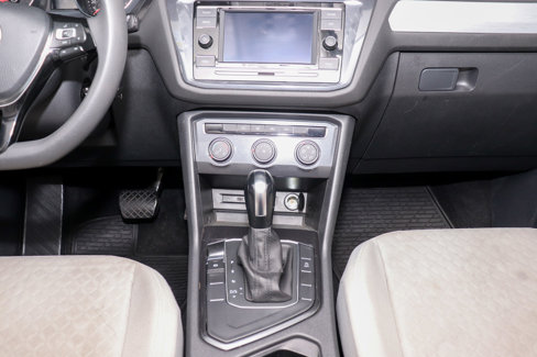 Used 2020 Volkswagen Tiguan S image 27
