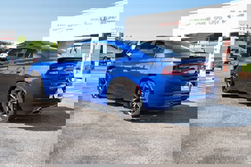 Used 2021 Dodge Charger SXT w/ Blacktop Package image 3