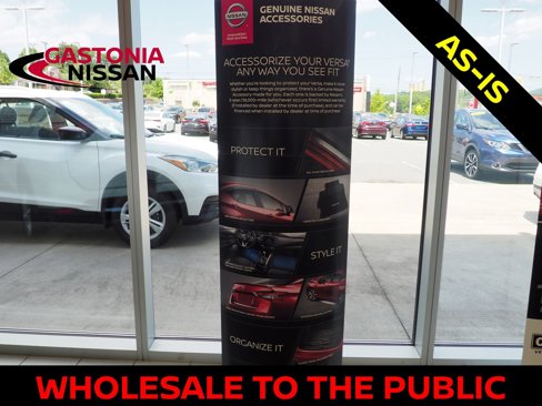 Used 2015 Nissan Pathfinder SV image 29