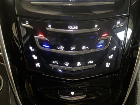 Used 2018 Cadillac Escalade ESV Premium Luxury image 23