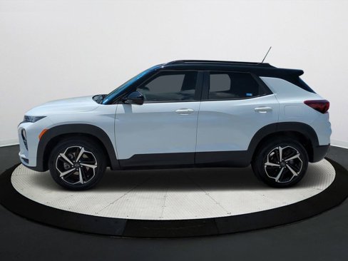 Used 2021 Chevrolet TrailBlazer RS w/ Technology Package image 7