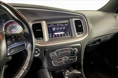 Used 2022 Dodge Charger SXT image 9