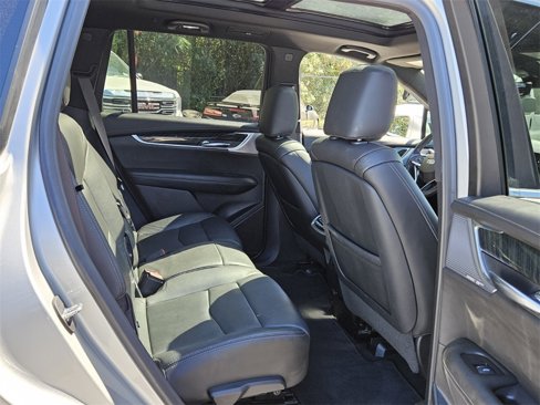 Used 2020 Cadillac XT6 Premium Luxury image 14