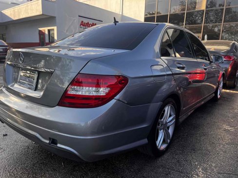 Used 2014 Mercedes-Benz C 250 Sport image 3