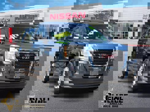 Used 2011 GMC Terrain SLE image 1