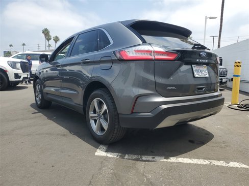 Used 2022 Ford Edge SEL w/ Convenience Package image 3