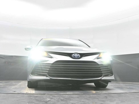 Used 2021 Toyota Camry LE image 29