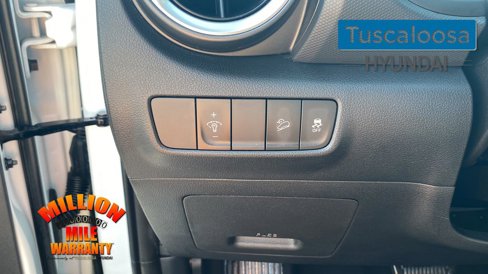 Used 2023 Hyundai Kona SEL image 15