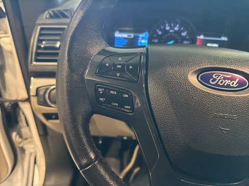 Used 2018 Ford Explorer XLT w/ Equipment Group 202A image 33