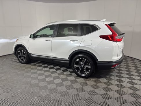 Used 2019 Honda CR-V Touring image 3